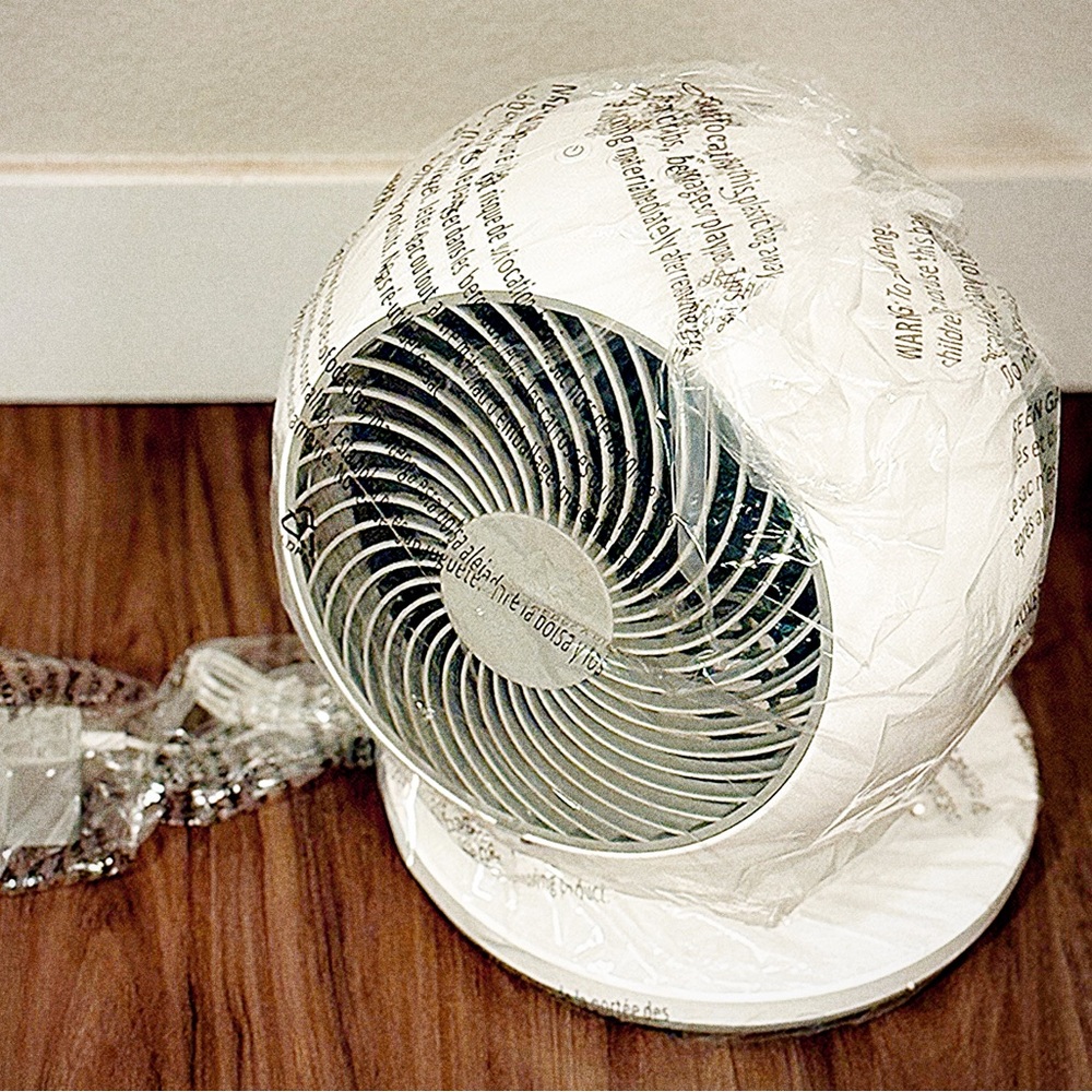Airmate 12” Air Circulator Fan Remote Quiet DC Motor 10 Speed Oscillating White